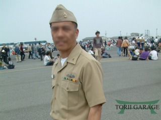 海兵隊ネイビー　空軍　バッジ3点セット usapins.jpg